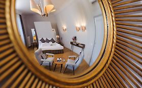 Hotel Lungarno Vespucci 50